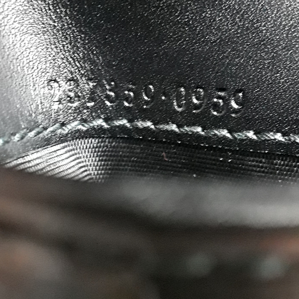 New in Box Gucci wallet for men. 237359 - Picture 6 of 8